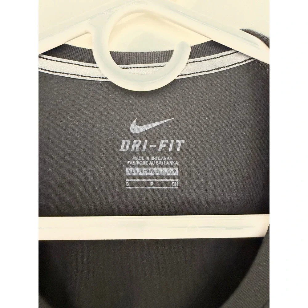 Nike Dri-FIT Women's Black Short Sleeve Training T-Shirt Small